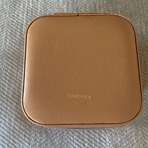 Jewelry travel box